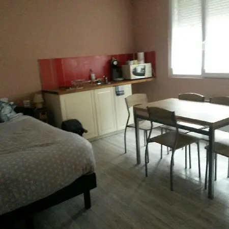 Lens Appartements 公寓 朗斯